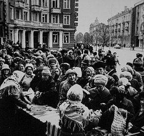 Кривий Ріг, вулиця Карла Маркса, «Ярмарка дефіцитів», 1990 рік