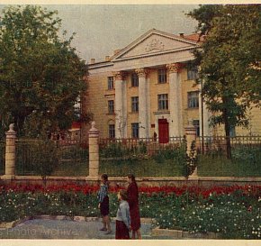 Музична школа, 1960 рік