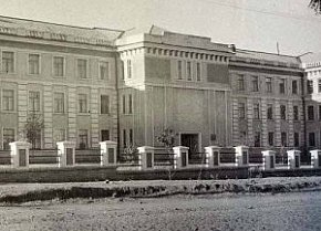 Середня школа № 25, 1940-ві роки