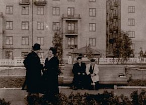 Сквер на вул. Січеславська (Кремлівська), 1955-1957 роки