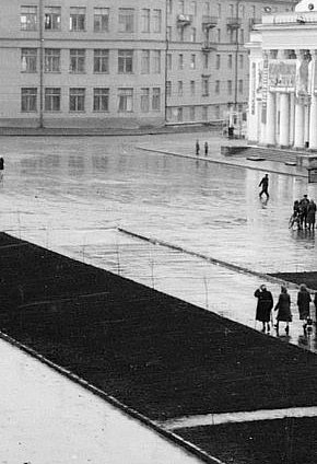 Рудник ім. ХХ Партз'їзду. Вулиця Ватутіна. 1950-ті роки