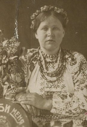 На пам'ять П. Марусі Арсентійовной від Т. Галі Калениковной, 1930-ті роки