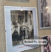 У костюмерній театру