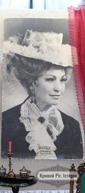 Актриса театру Бронислава Миколаєва