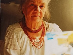 Анастасія Рак: остарбайтерство, картини на склі і виставка у Парижі