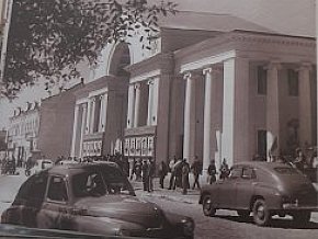 Як з'явився театр Шевченка