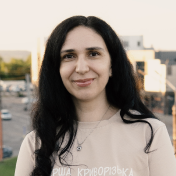 Олена Смоліна