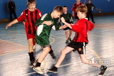 В Кривом Роге прошёл необычный «Новогодний мини-футбольный турнир» в ДЮСШ №3