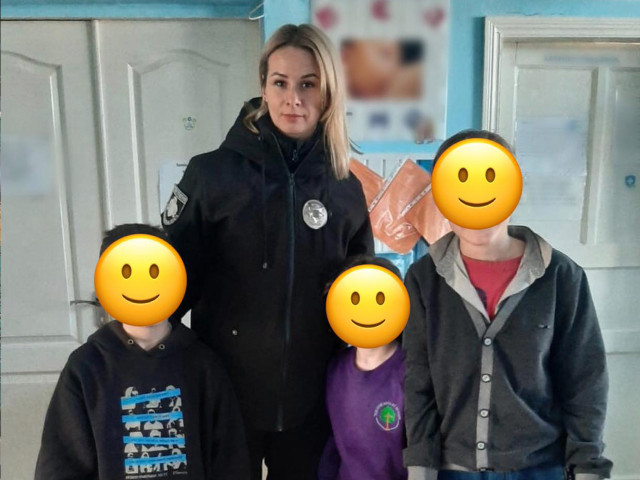 Криворожские ювенальные полицейские позаботились о безопасности троих детей