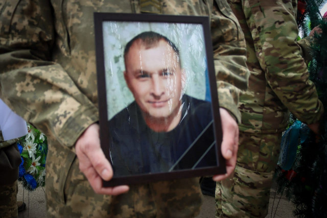 На Днепропетровщине похоронили военного Владимира Куща, который погиб на войне против оккупантов