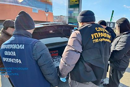 Криворожанин переправлял мужчин через госграницу как волонтеров