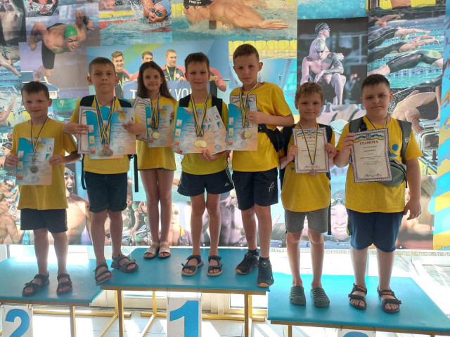 Криворожские пловцы завоевали 14 медалей на Кубке Каменского