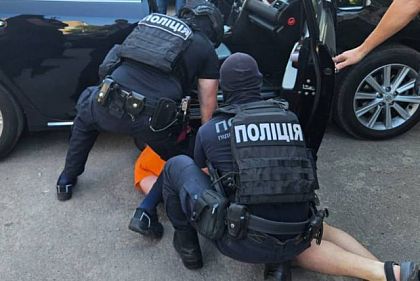 На Днепропетровщине группа людей обманула более 100 человек на 2 миллиона гривен