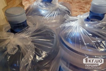 Наживался на людях, которые страдали от нехватки воды: в Марганце полиция разоблачила мошенника