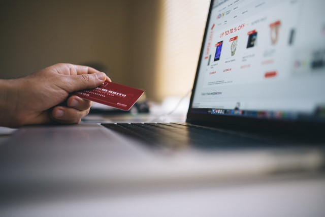 Криворожанам советуют выбирать наложенный платеж во время онлайн-шопинга