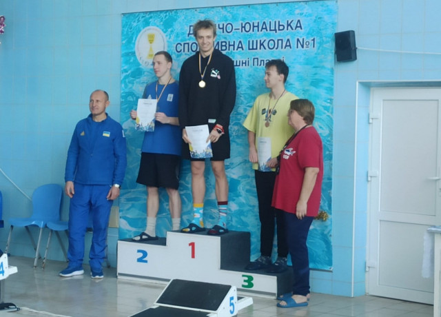 Спортсмени з Кривого Рогу вибороли призові місця на відкритому турнірі з плавання