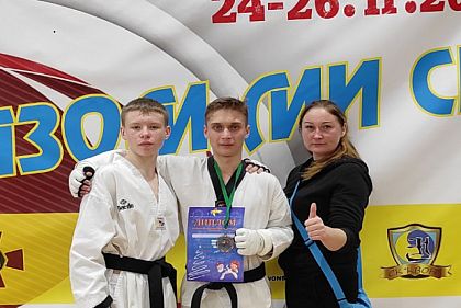 Спортсмены из Кривого Рога завоевали призовые места на турнире по тхэквондо