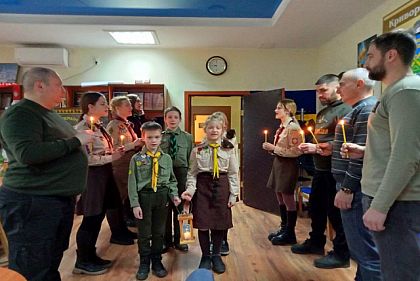 В Криворожском районе засветился Вифлеемский огонь