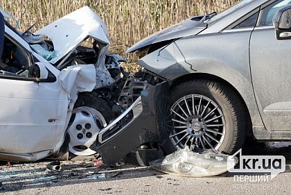 ДТП в Кривом Роге: столкнулись два автомобиля