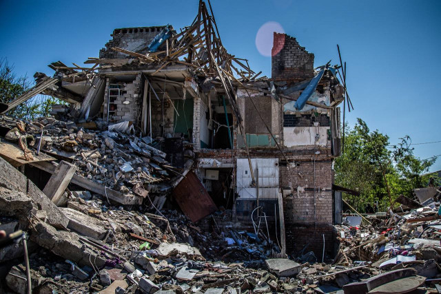 Обстрел дома в Подгородном российские командиры выдали за поражение военного объекта