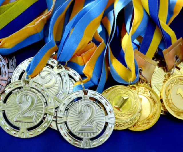 Криворізькі спортсмени на Чемпіонаті області з боксу вибороли золото та срібло