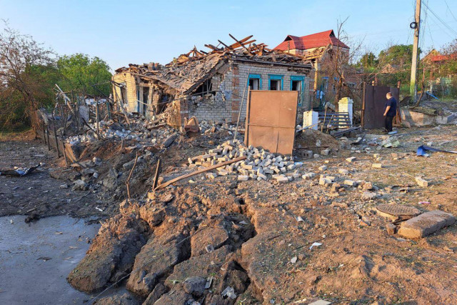 У Дніпрі внаслідок ракетної атаки зруйновані декілька будинків, вісім постраждалих