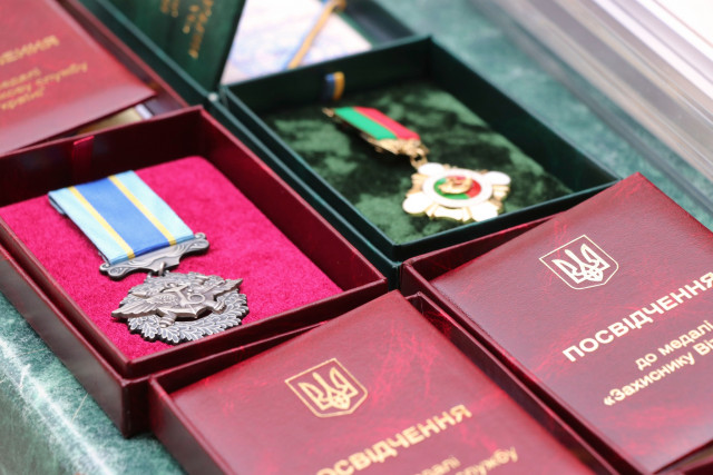 У Кривому Розі гвардійців нагородили до Дня Конституції України