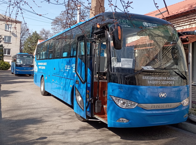 В Криворожский район передали два вакцинальных автобуса