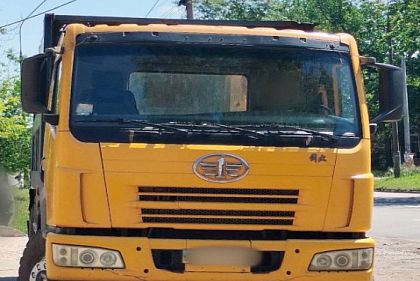 Предлагал патрульным неправомерную выгоду: в Кривом Роге задержали водителя грузовика