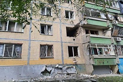 Полиция документирует последствия обстрела Никополя: есть раненый