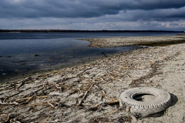 Міндовкілля попереджає про екокатастрофу через злив росіянами води з Каховського водосховища