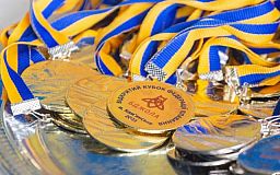 Криворожские спортсмены завоевывают награды на Кубке федерации с плавания