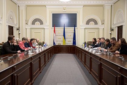 В Украине продлят военное положение и мобилизацию