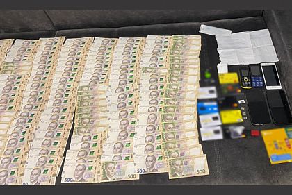 Продавали неіснуючі товари й послуги: правоохоронці Дніпропетровщини викрили групу зловмисників