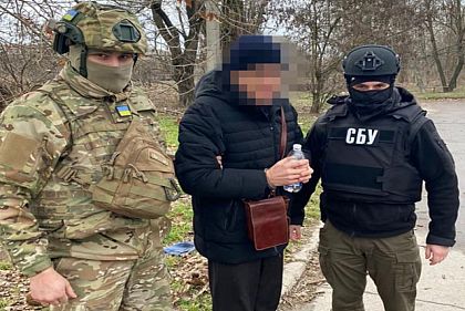 СБУ задержала херсонца, производившего рекламную продукцию для оккупантов