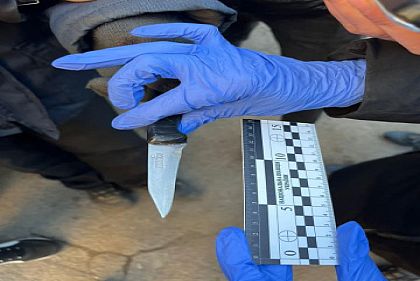 Криворізькі поліцейські затримали чоловіка за розбійний напад на жінку