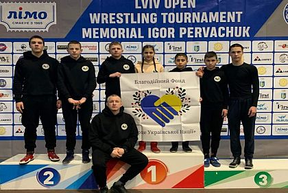 Криворожские спортсмены добыли в борьбе призовые места на всеукраинском турнире по вольной борьбе