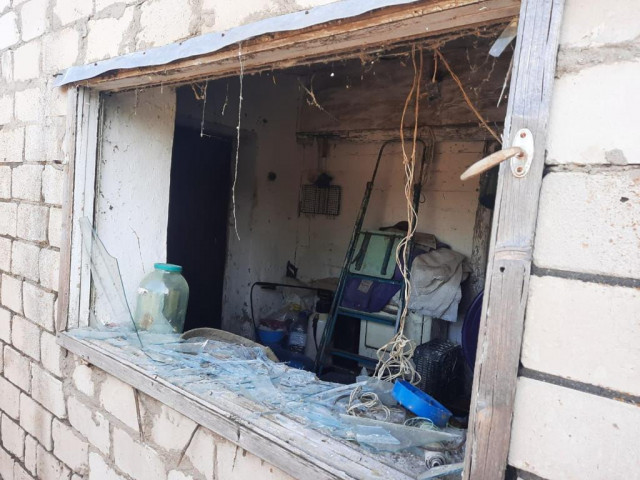 Никопольский район снова страдал от вражеских снарядов: полиция фиксирует последствия
