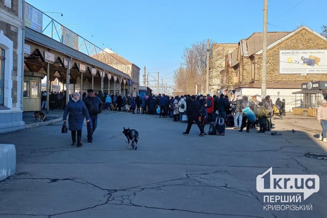 Почти 40 тысяч жителей эвакуировались с момента освобождения правобережья Херсонщины — военная администарция