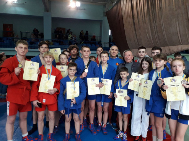 Спортсмени з Кривого Рогу зайняли призові місця на чемпіонаті області з боротьби самбо