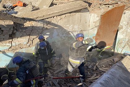 Обновлено: Число погибших от удара по гимназии в Никополе возросло