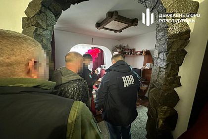 На Буковине командир отправил подчиненных ремонтировать свой дом