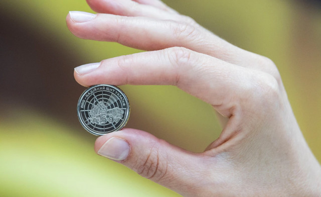НБУ випустив нову монету 10 гривень із зображенням ЗРК Patriot