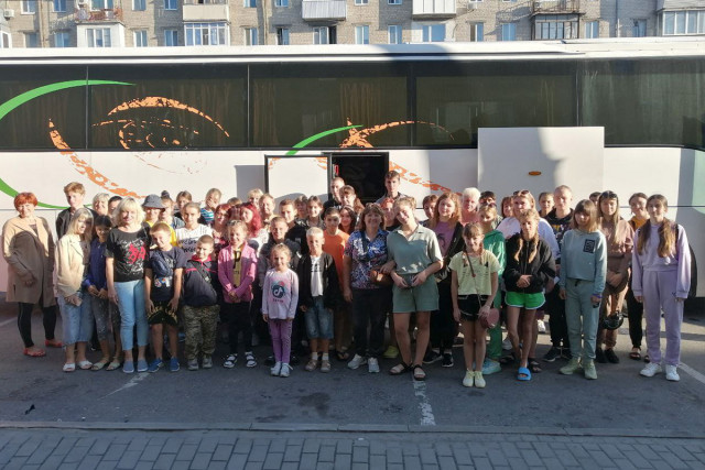 Дети из криворожского и Никопольского районов отправились в туристическое путешествие в Италию