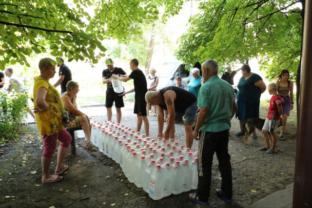С начала августа жители Никопольщины получили 160 тысяч литров питьевой воды