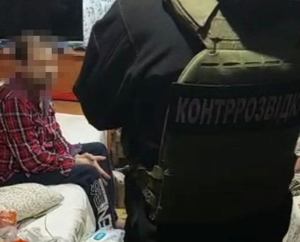 СБУ задержала мужчину, фиксировавшего последствия ракетного удара по многоэтажке в Запорожье