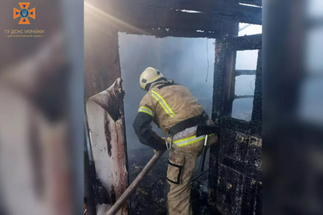 В Криворожском районе потушили пожар в пристройке