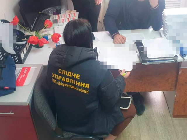 Полиция Днепропетровщины разоблачила двух врачей в незаконной выдаче рецептов