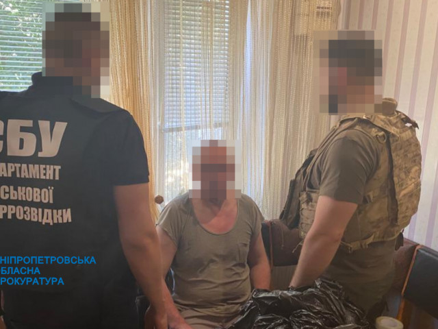 Мешканець Дніпропетровщини передавав дані сину, який служить в армії РФ: чоловік проведе за ґратами 15 років