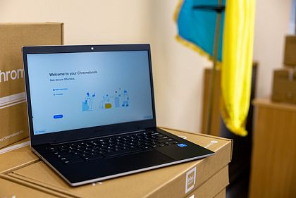 Ученики Днепропетровщины получили более 1,5 тысячи хромбуков и планшетов